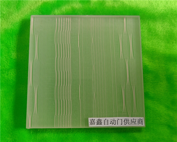 珠海裝飾玻璃 夾層玻璃 夾膠玻璃 夾絲玻璃 鋼化夾層玻璃.jpg