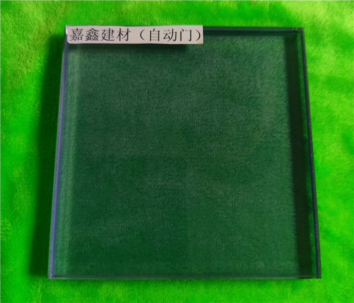 夾絲玻璃 中山工程夾絲 裝飾膜 玻璃防爆.jpg